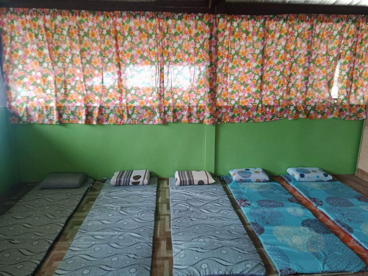 Roca'S Homestay Backpackers Chalet Batuan Buitenkant foto