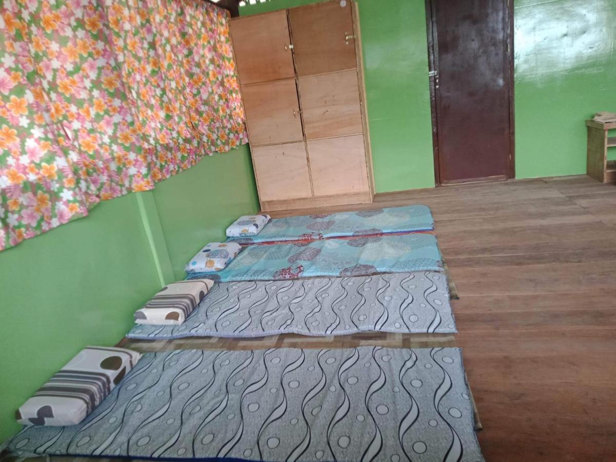 Roca'S Homestay Backpackers Chalet Batuan Buitenkant foto