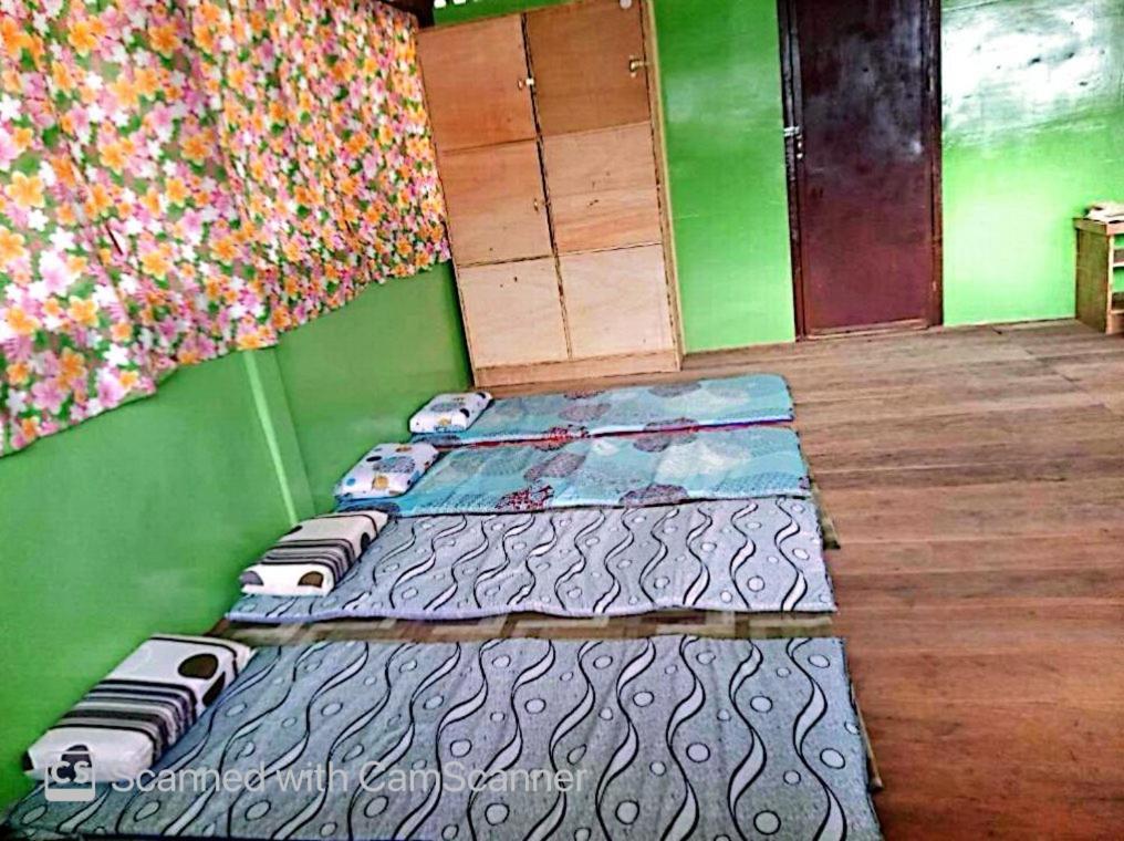 Roca'S Homestay Backpackers Chalet Batuan Buitenkant foto